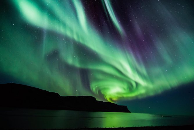 #1 Northern Lights Tour In Iceland from Reykjavik with PRO photos - What guides such as Bjarni, BG, and Johan add