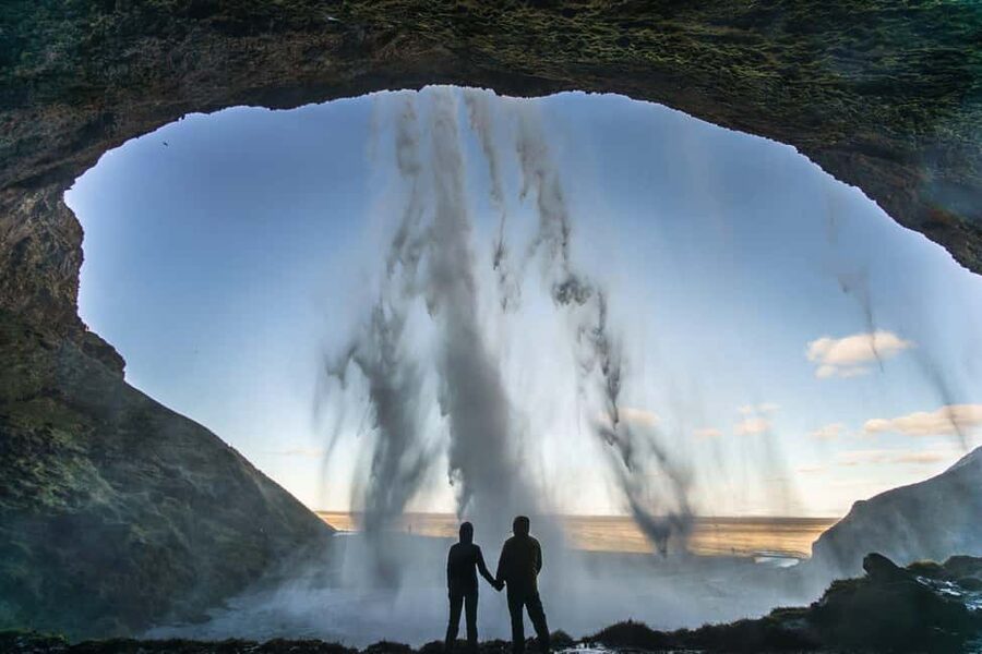 2-Day South Coast, Blue Ice Cave, Glacier Lagoon Tour - Diamond Beach shows where the ice ends up