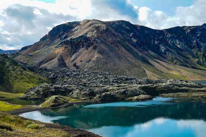 3-Day Icelandic Highlands, Háifoss & Grænihryggur Hiking Tour - Day three: Bláhnjúkur and the view over Landmannalaugar