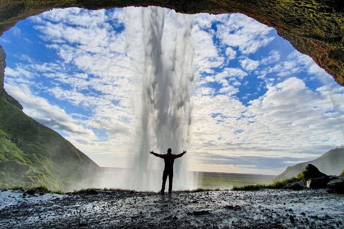 3 Day Tour Jokulsarlon - Golden Circle - South Coast - Glacier Hike - Boat Tour - Day 2: Waterfalls and a serious glacier walk