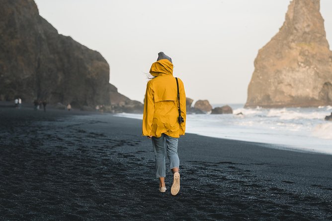 4 Day Blue Ice Cave, South Coast, Golden Circle, Snæfellsnes & Northern Lights - Day 4: Icebergs, Diamond Beach, and Reynisfjara