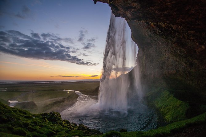 4 Day Blue Ice Cave, South Coast, Golden Circle, Snæfellsnes & Northern Lights - Day 2: Geysir, Gullfoss, and the birth of Iceland’s parliament