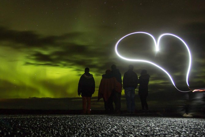 4 Hours Northern Lights Private Luxury Tour - A four-hour hunt shaped by the forecast