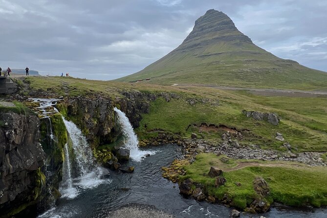 5 Days Snæfellsnes, Golden Circle and South Coast Private Tour - Day 1: seals, a black church, and Snæfellsnes cliffs