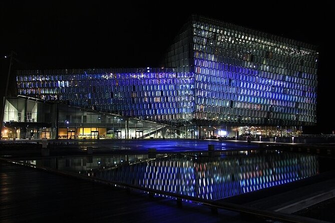 8-Days Northern Lights Exploration Tour from Reykjavík - Day 7: South coast and a warm finish