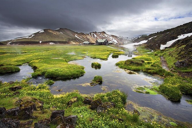 Adventure in Landmannalaugar and Hot Springs - Reykjavík & Hella - Reaching the highlands with a guide