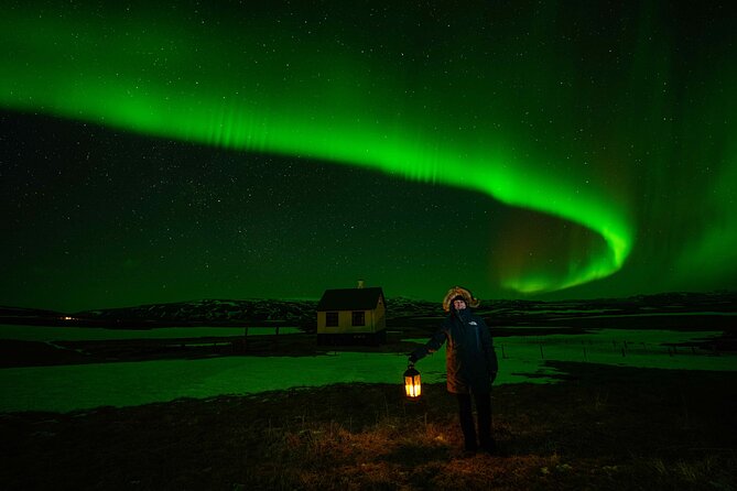 Award Winning Private Northern Lights Tour with All Inclusive - What private touring changes