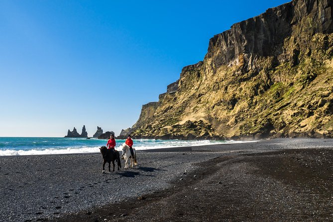Black Sand Beach Horse Riding Tour from Vik - What to wear for Icelandic weather