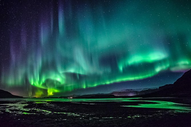 Chasing Aurora Borealis with Warmth and Treats in Premium Tour! - How the 3 to 5 hour hunt works