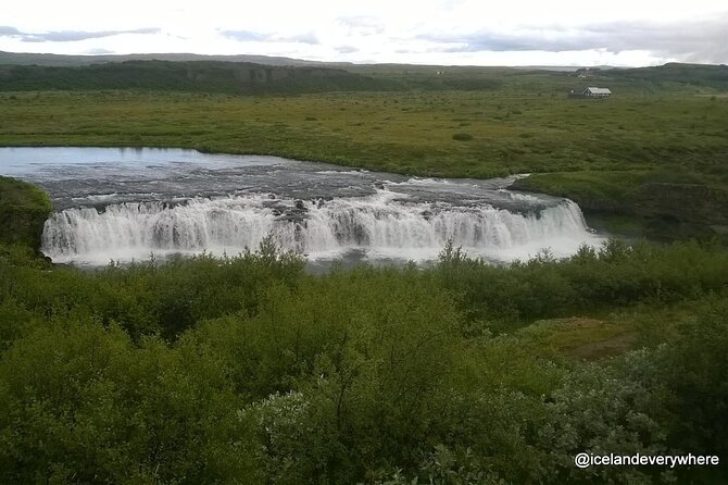 Classic Golden Circle & Kerið Small-Group Tour from Reykjavík - Kerið Crater: an easy volcanic viewpoint
