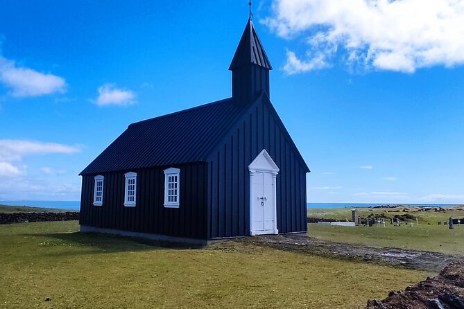 Day Trip to Snæfellsness Peninsula from Reykjavik - Kirkjufell is the photograph everyone expects