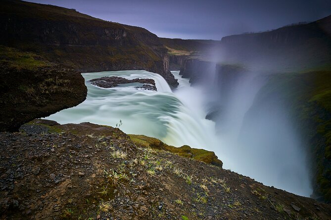 Day Trip to the Golden Circle and Hot spring Geyser by 4WD Jeep from Reykjavik - Þingvellir: walk between two continents