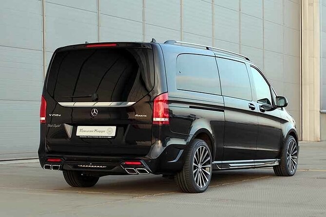 Departure by Luxury Van Reykjavik City to Reykjavik Airport KEF - The Mercedes van and group value