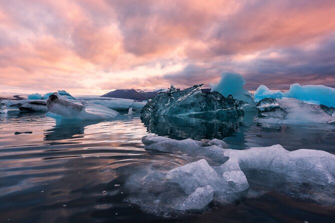 Diamond Beach & Jökulsárlón Floating Glacier Guided Day Tour - Jökulsárlón Glacier Lagoon: the day’s big reward