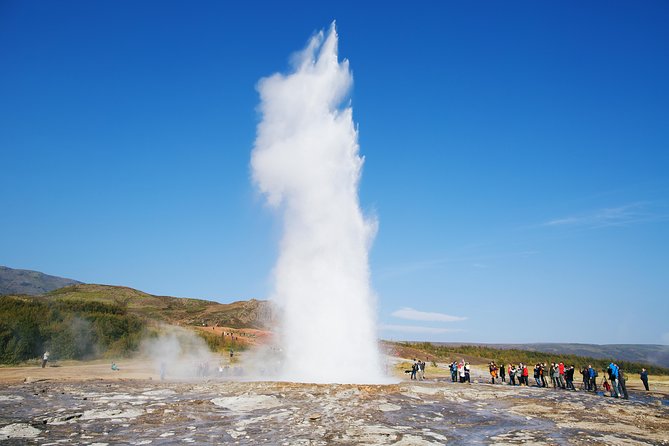 Exclusive Golden Circle: A Private Icelandic Adventure - Geysir and the reliable blast of Strokkur
