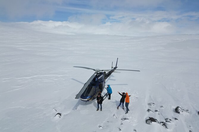 Fire and Ice Helicopter Tour: Glacier and Hengill Geothermal Area - Two landings, one compact Iceland adventure