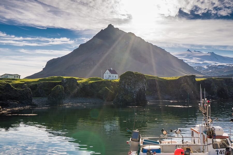 From Reykjavik: 3 Day Family Package - Guides, coaches, and the practical rhythm