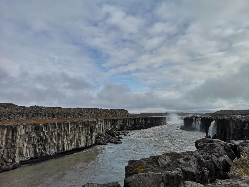 From Reykjavík: 4, 5, 6 or 7-Day Small-Group Ring Road Tour - Day 2: Icebergs at Jökulsárlón and the eastern fjords