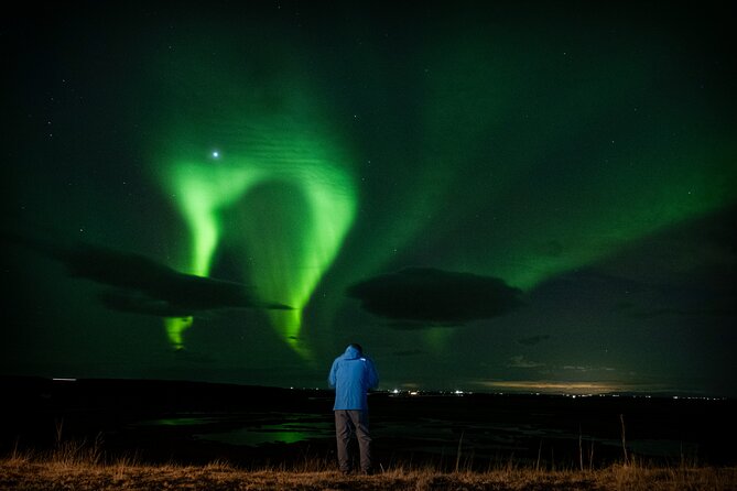 From Reykjavik 4x4 Minibus Northern Lights with Photo and Cocoa - Weather, refunds, and the chance of seeing nothing