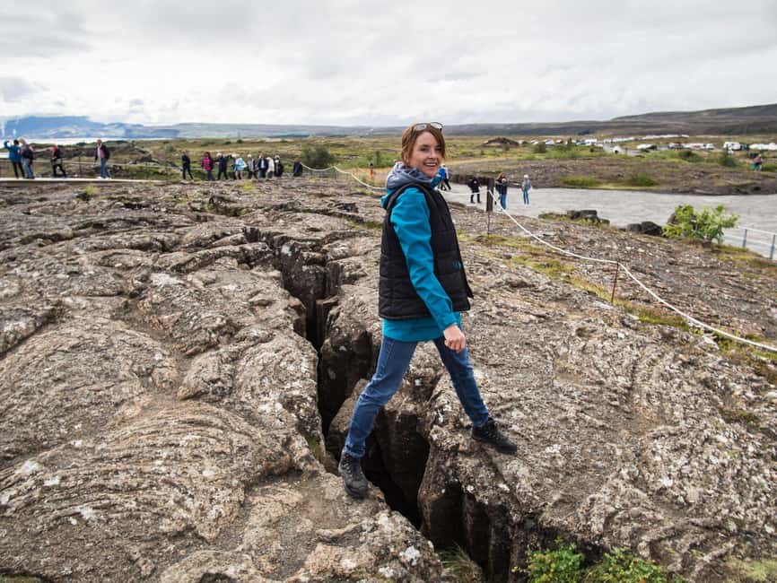 From Reykjavík: Best of Iceland 6-Day Stopover Tour - South Shore: waterfalls, black sand, and glacier views