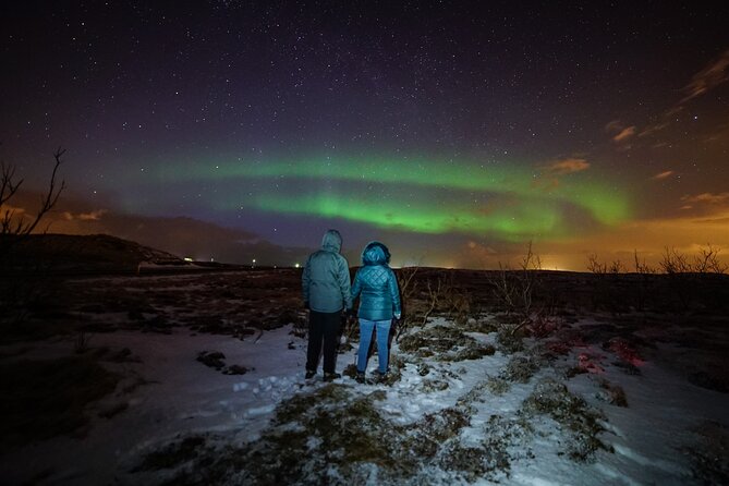 From Reykjavík: Evening Lava Tunnel Tour and Northern Lights Tour - From Lava Rock to Aurora Forecasts