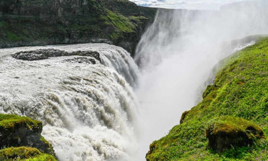 From Reykjavik: Full Day Whale Watching & Golden Circle Tour - Who should book this full-day tour?