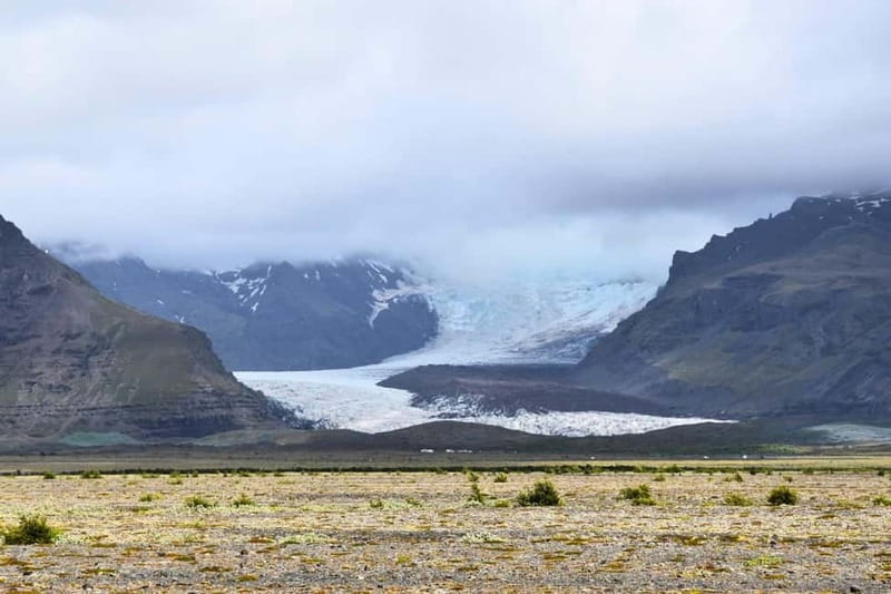 From Reykjavik: Glacier Lagoon and Fjaðrárgjúfur Canyon Tour - Jökulsárlón and the changing Diamond Beach