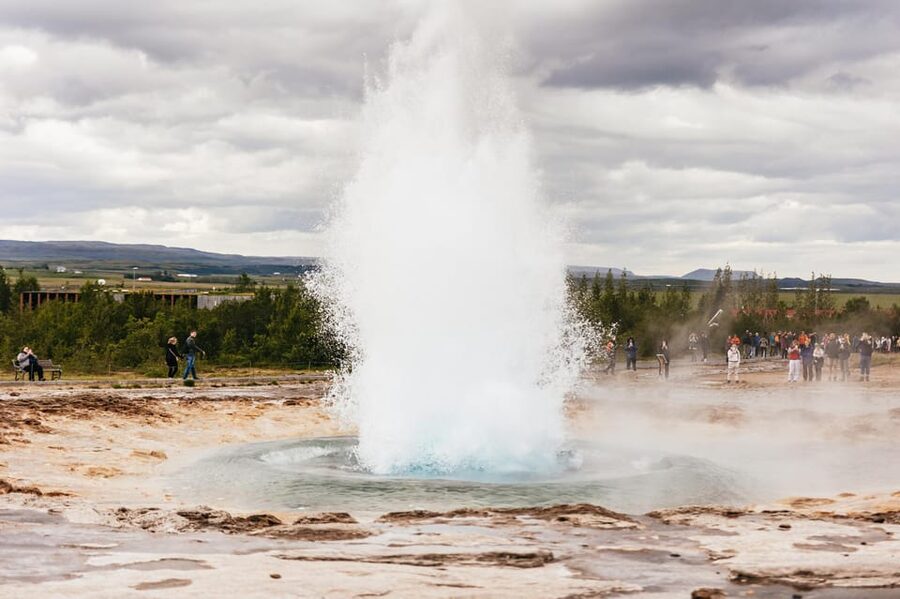 From Reykjavík: Golden Circle Tour and Silfra Snorkeling - The 70-minute ride from Reykjavík to Silfra