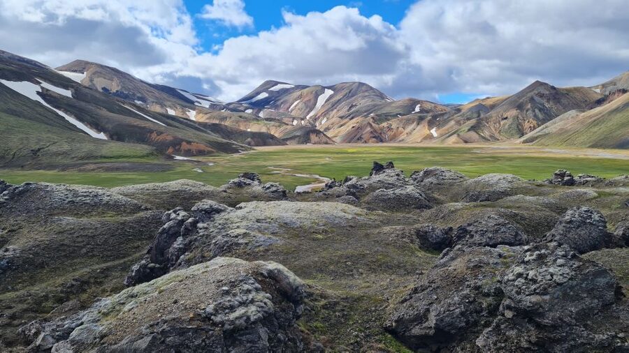 From Reykjavik: Highlands Jeep Tour & Landmannalaugar Hike - The 2 to 3 hour walk at Landmannalaugar
