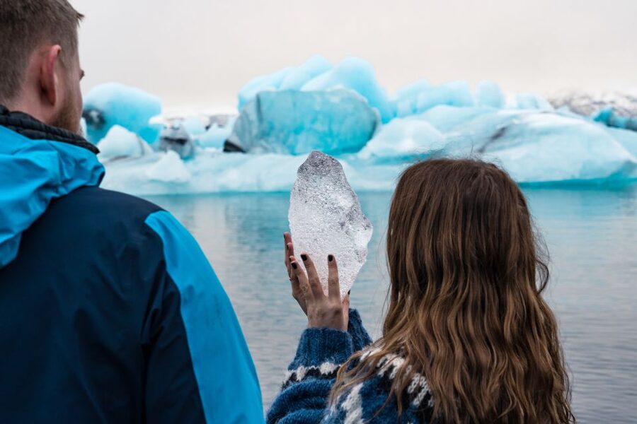 From Reykjavik: Jökulsárlón Glacier Lagoon and Diamond Beach - Lunch and the long road east