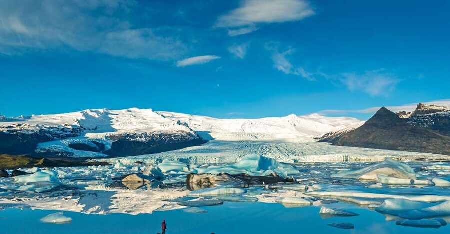 From Reykjavik: Jökulsárlón Glacier Lagoon and Diamond Beach - The bus ride from Reykjavik