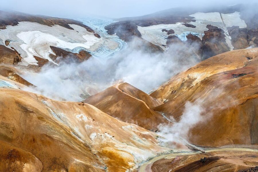 From Reykjavik: Kerlingarfjöll Hiking Day Tour - Your guide can make the long day much better
