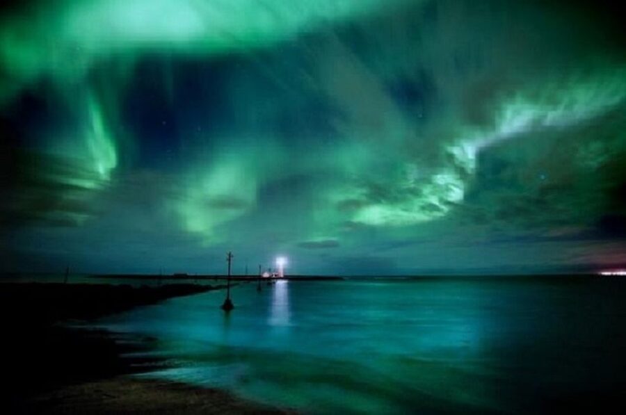From Reykjavik: Northern Lights Boat Cruise - Guides, legends, and useful camera help