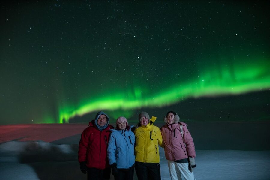 From Reykjavik: Northern Lights Guided Tour with Photos - What the Reykjavik departure is really like