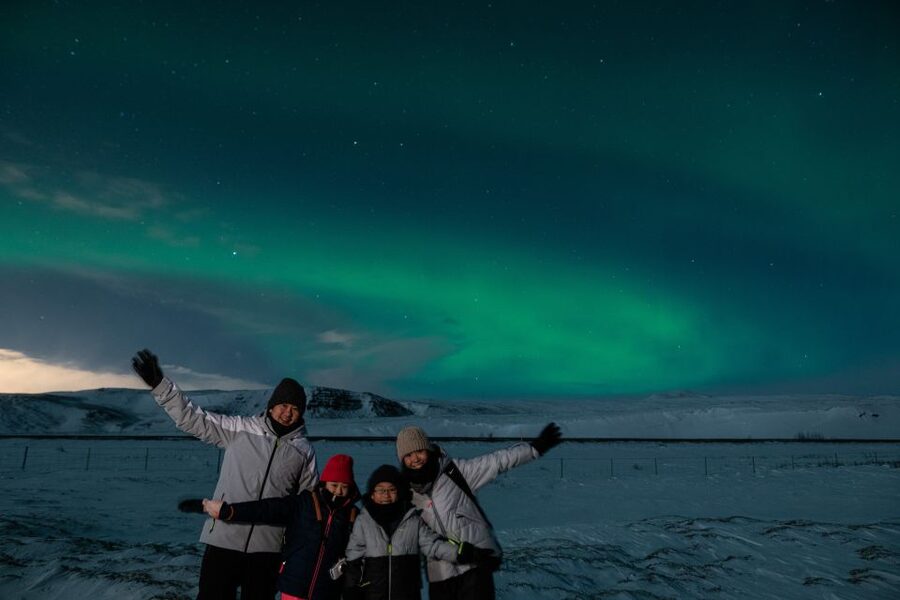 From Reykjavik: Northern Lights Guided Tour with Photos - Guides make or break the evening