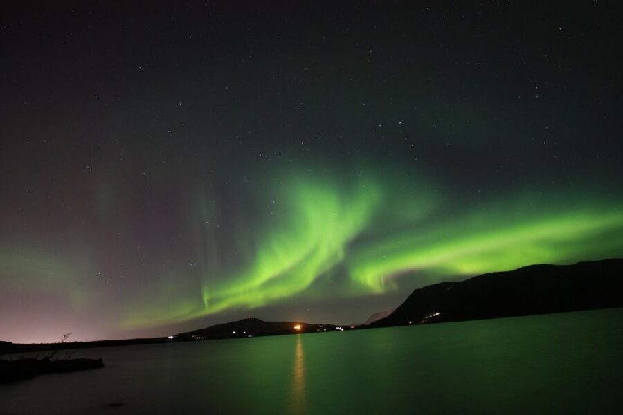 From Reykjavik: Northern Lights Hunt Super Jeep Tour - Professional photos solve a real problem