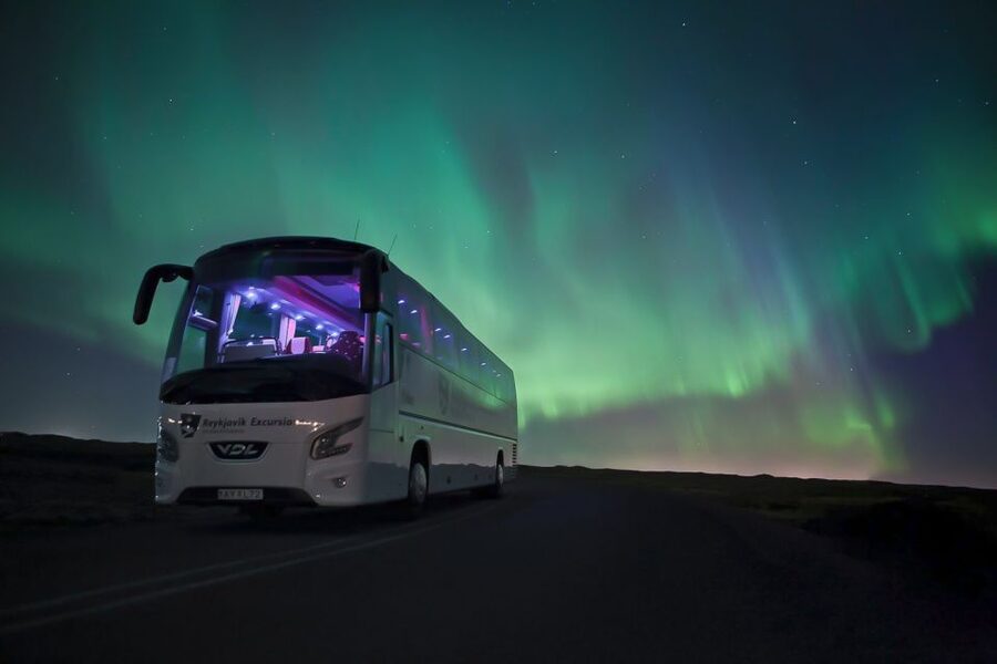 From Reykjavik: Northern Lights Tour - Food, drinks, and the late departure