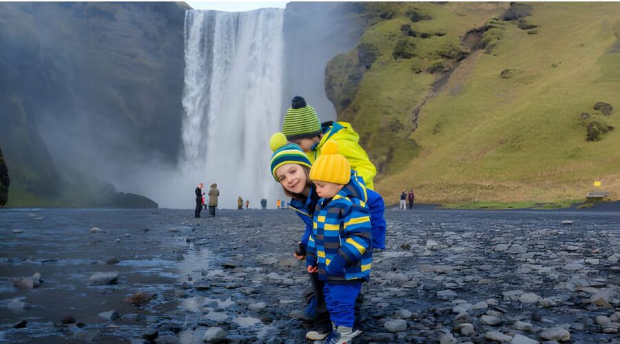 From Reykjavik: Private South Coast Tour in Iceland - Seljalandsfoss begins the day behind a curtain of water