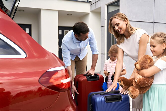From Reykjavik: Private Transfer to KEF Airport in Iceland - A calm final ride from Reykjavik to KEF