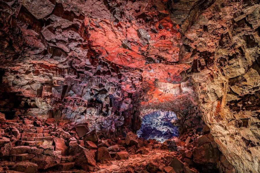 From Reykjavik: Raufarhólshellir Lava Tunnel by Bus - Colors, textures, and the sound of the cave