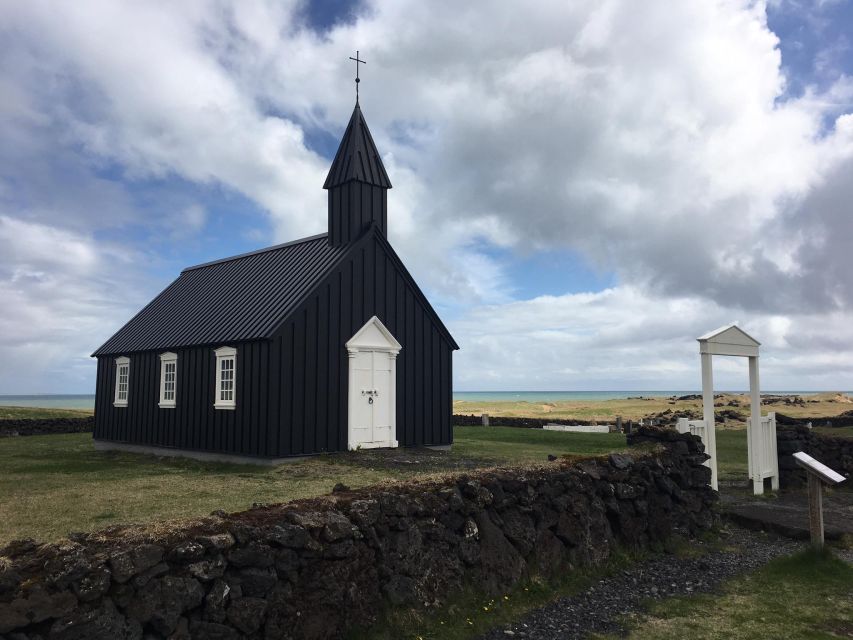 From Reykjavik: Snæfellsnes Full-Day Tour with Homemade Meal - Kirkjufell, the arrowhead mountain