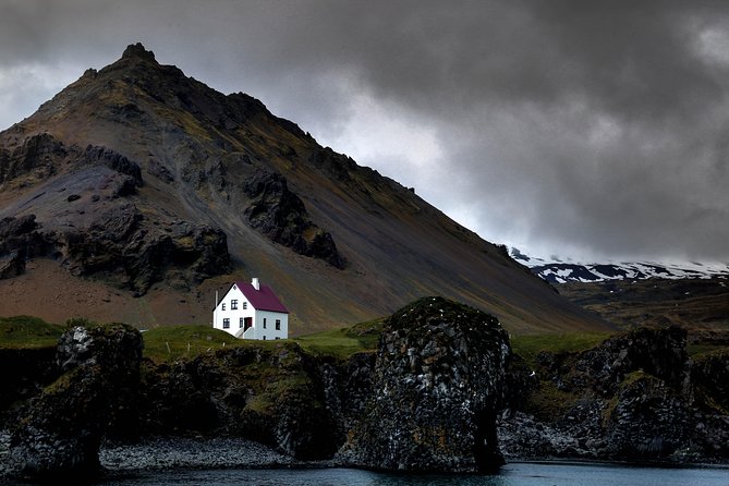 From Reykjavik: Snaefellsness Peninsula small group day tour - Djúpalónssandur and the old lifting stones