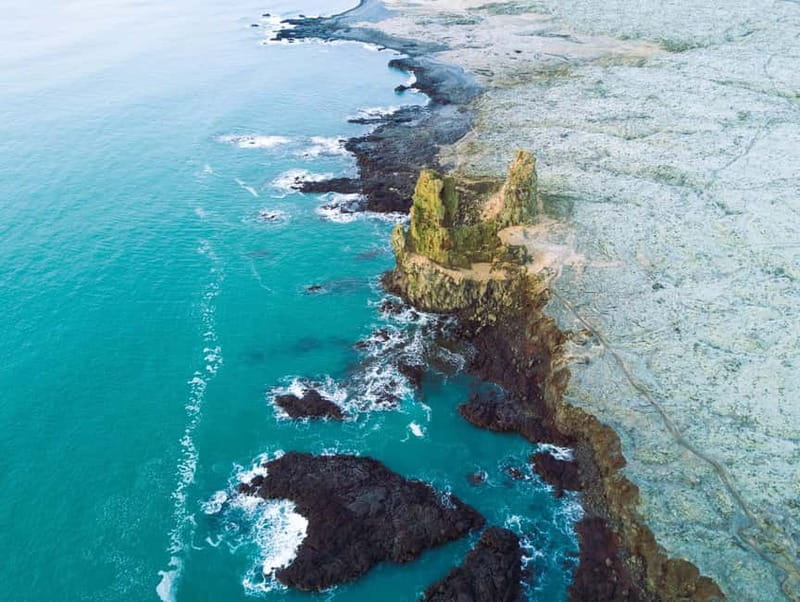 From Reykjavík: South Coast Highlights Day Tour - What the guides add to a long day