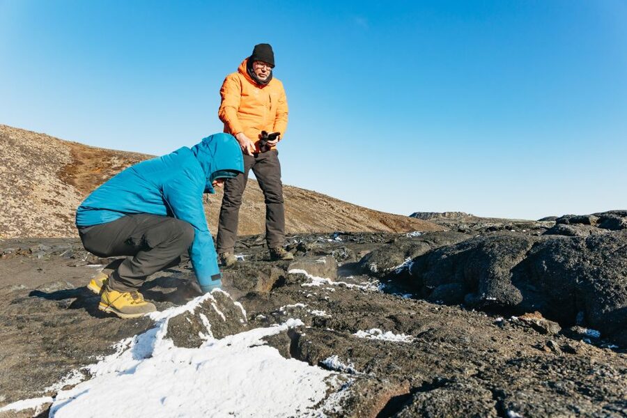 From Reykjavík: Volcanoes and Blue Lagoon Day Trip - Hiking through the Fagradalsfjall eruption area