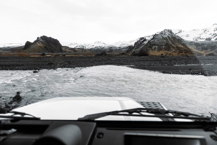 From Rvk: Private Day-Tour to Thorsmork with Mountain Hike - What the guides add to the day