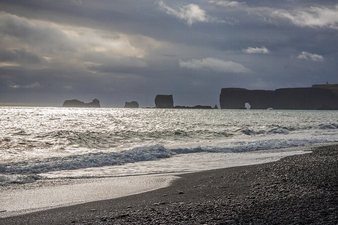 Full Day South Coast to Vík - Guided Tour - Seljalandsfoss and the volcano behind the falls