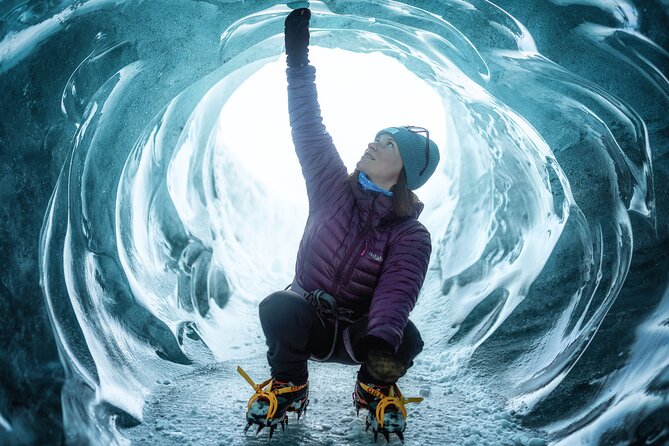 Glacier and Ice Cave Private Photoshoot - 15 Shot Photo Package - Fitness, clothing, and age limits