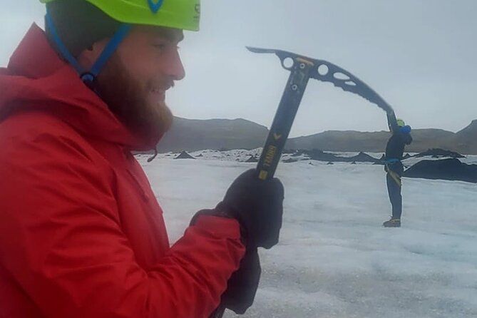 Glacier Hike Experience on Sólheimajökull - Meet on location - Is three hours enough?