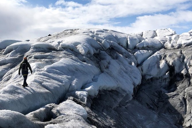 Glacier Hike: Summer Treasure - Glacier Discovery - Mountain views and photo time