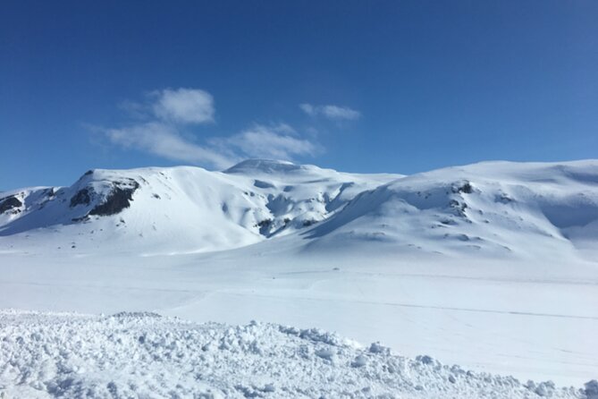Golden Circle and Glacier Super Jeep Adventure - Guides make the long driving sections worthwhile